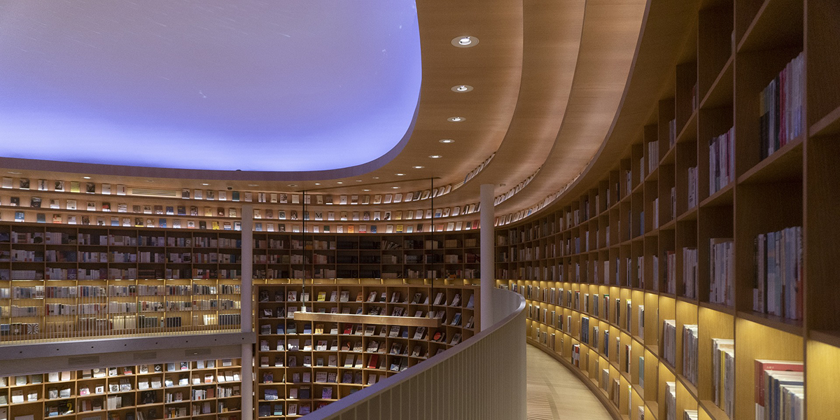 books-5433432_1920新闻详情页.png